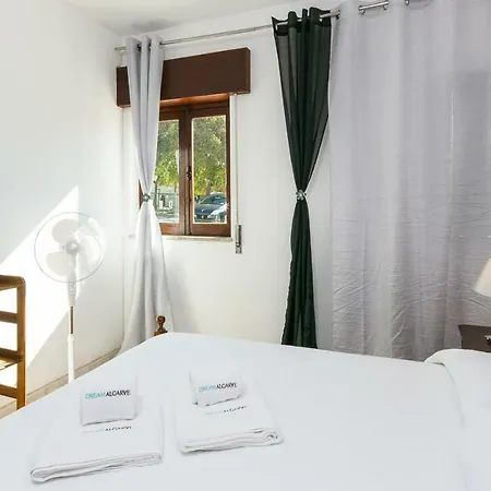 C13 - Belavista 3 Bed Lejlighed