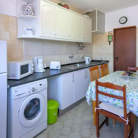 Apartamento C13 - Belavista 3 Bed *